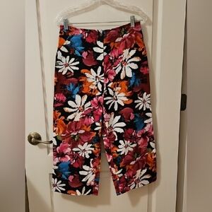 Chicos Capris Floral Black, white, orange, blue pink purple, Colorful Size 1